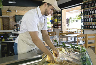 Photo magasin - Breton Distribution tient à soutenir l'économie locale